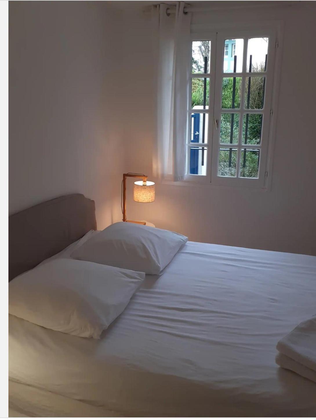 Bed and Breakfast Mendiska Bayona Exterior foto